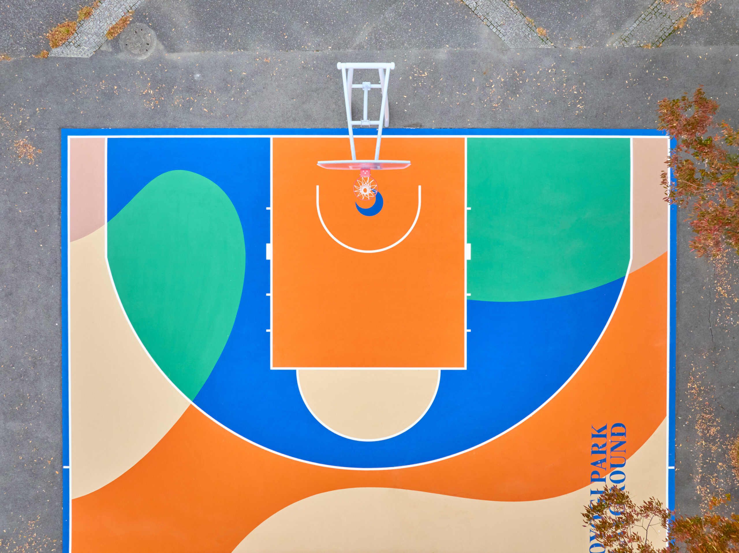ドローン空撮 代々木公園 ストリートバスケコート / Drone aerial view of Yoyogi Park Playground street basketball court, Shibuya Tokyo
