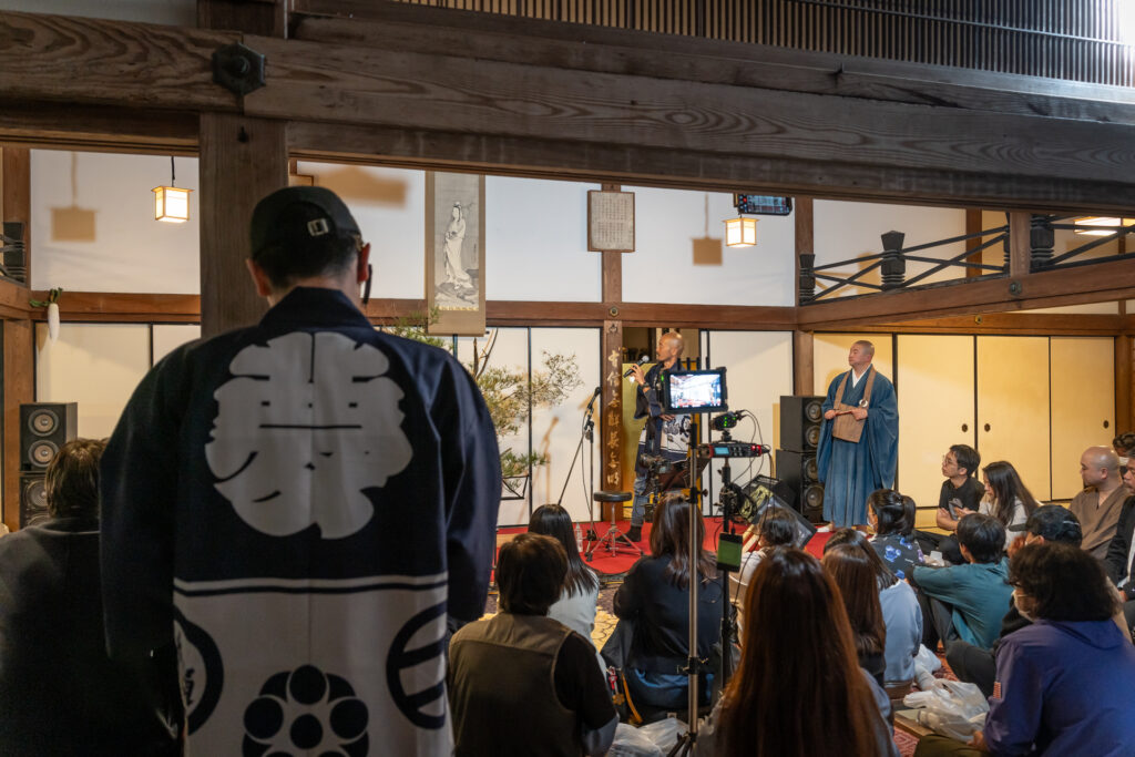 シンガーTina / Singer Tina × 宗鏡寺 能登半島復興チャリティーコンサート ステージライブ写真（Singer Tina × Syuukyoji Temple Noto Peninsula charity concert stage performance photo, official event image）